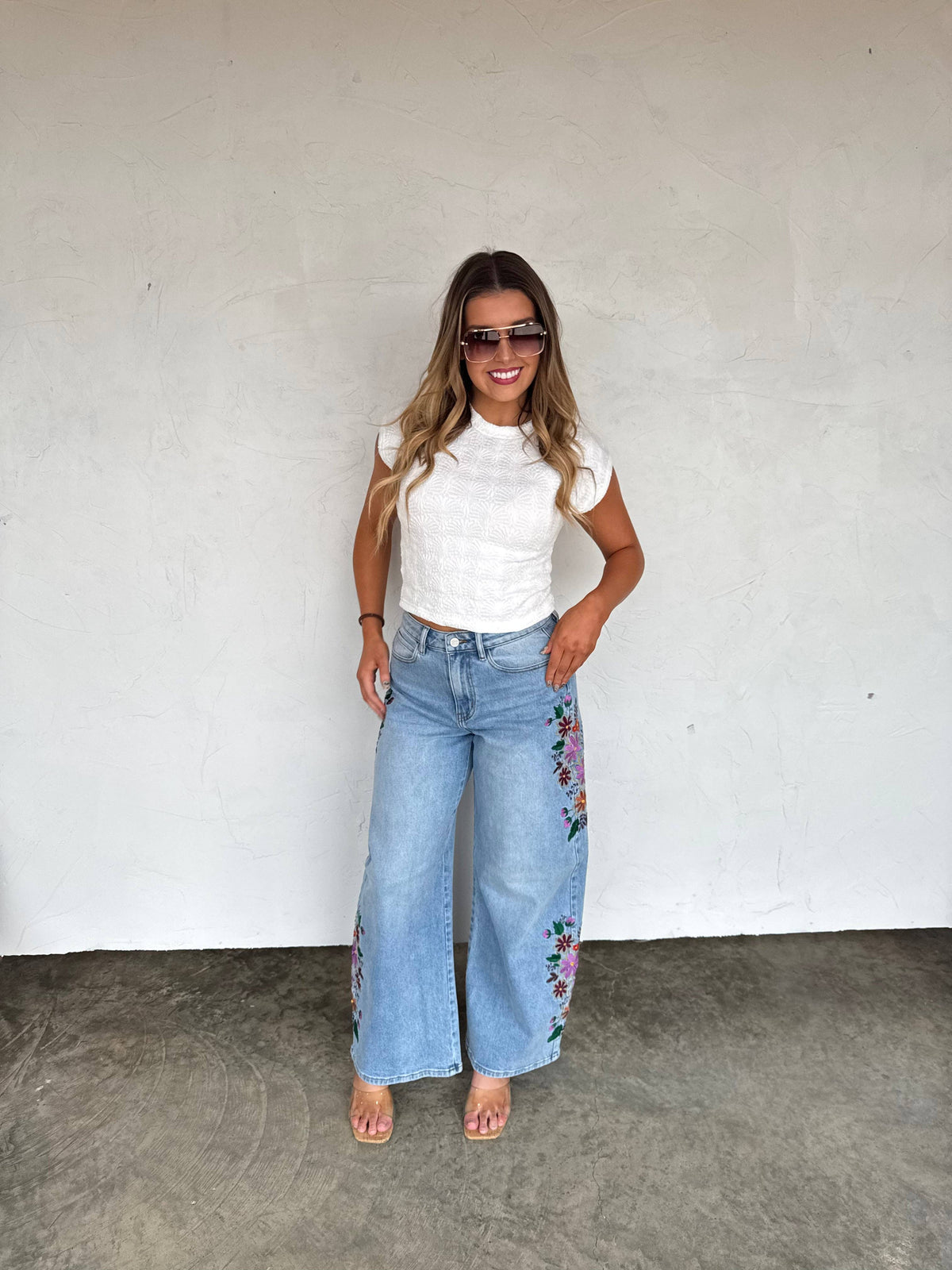 2nd CUT- EVIE FLORAL EMBROIDERED JEANS