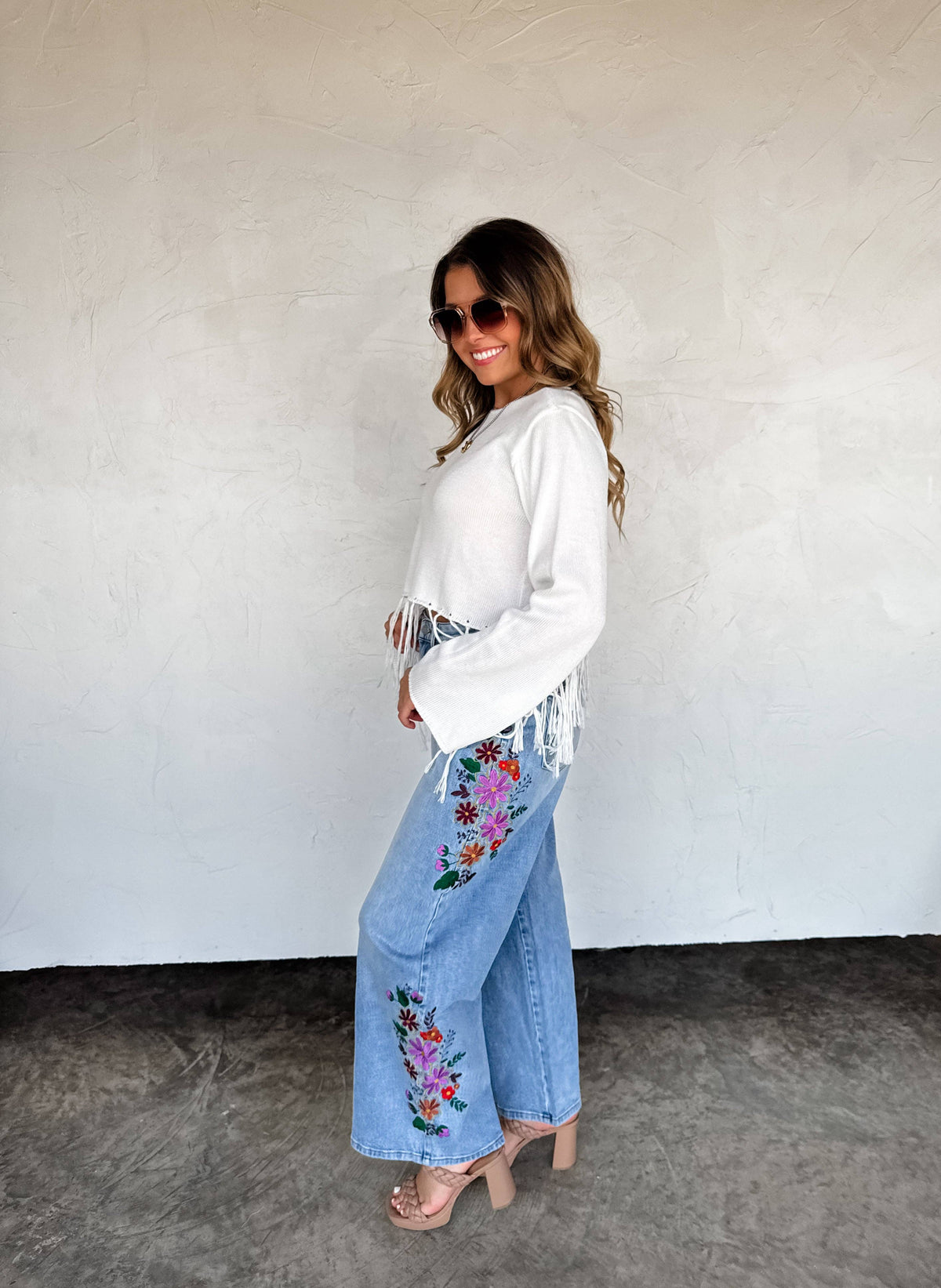 2nd CUT- EVIE FLORAL EMBROIDERED JEANS